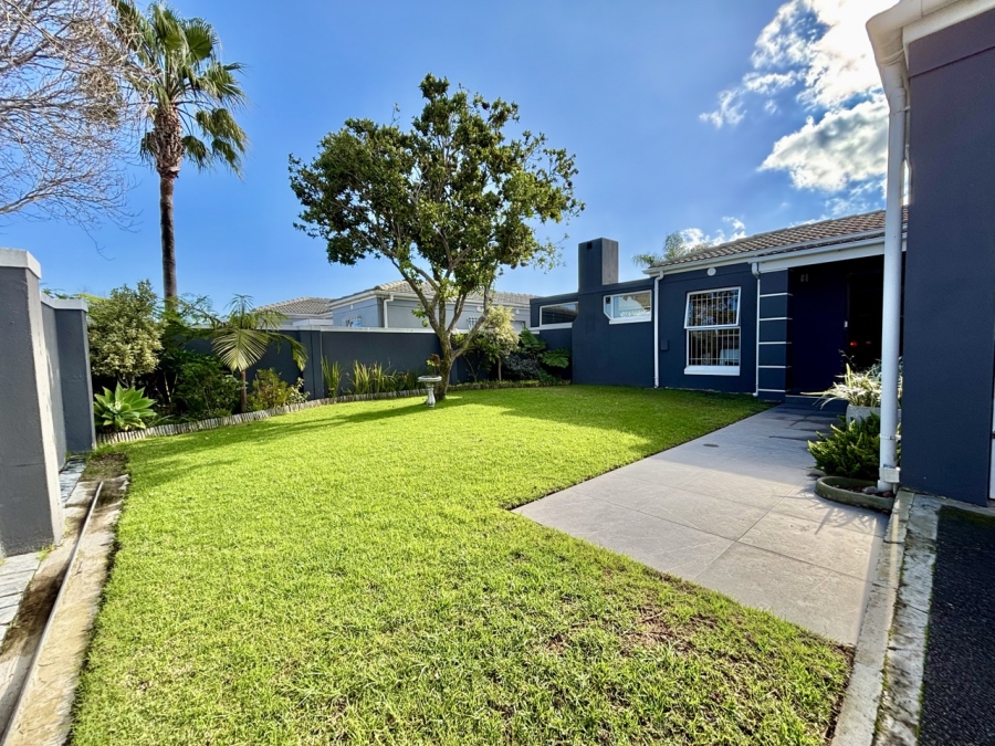 3 Bedroom Property for Sale in Sunningdale Western Cape